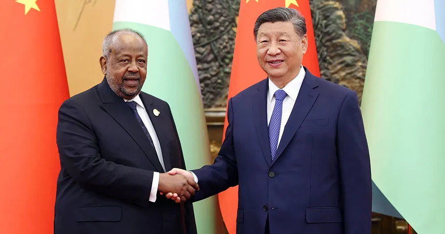 Chinese President Xi Jinping meets with Djiboutian President Ismail Omar Guelleh