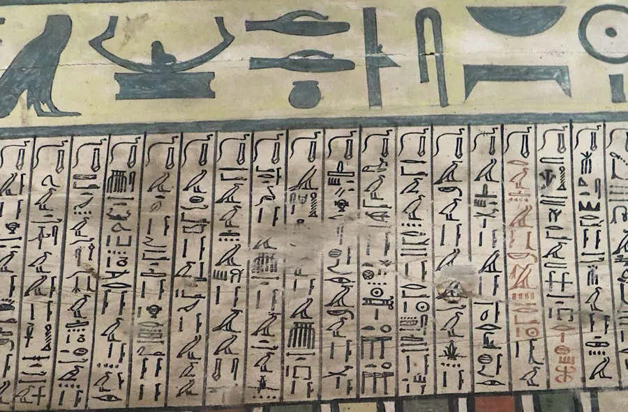 inscriptions of funerary texts 