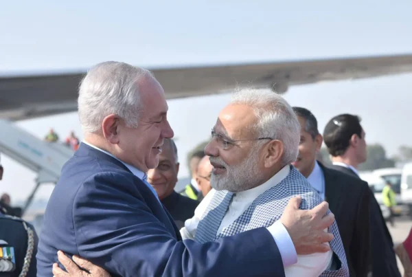 Indian Prime Minister Modi embraces Israeli Prime Minister Netanyahu